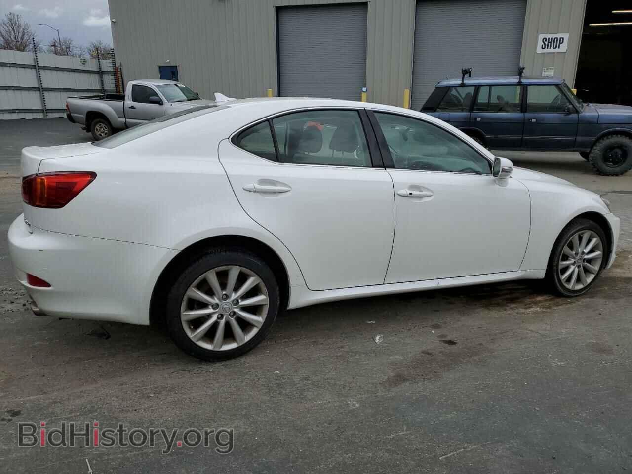2010 LEXUS IS - VIN: JTHCF5C24A5037500 - Photo 3