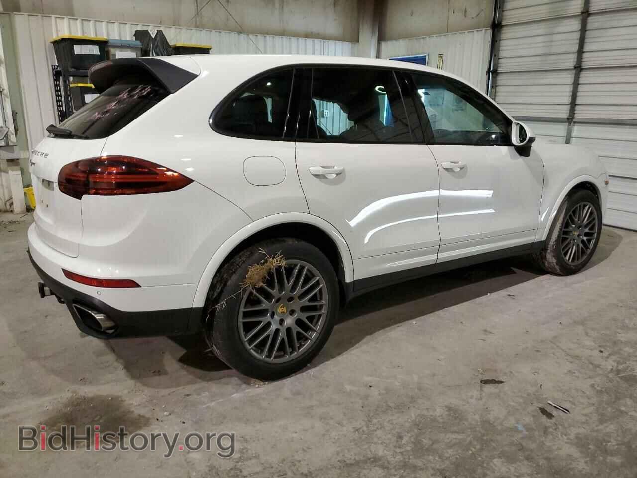 2017 PORSCHE CAYENNE - VIN: WP1AA2A26HKA81002 - Фото 3