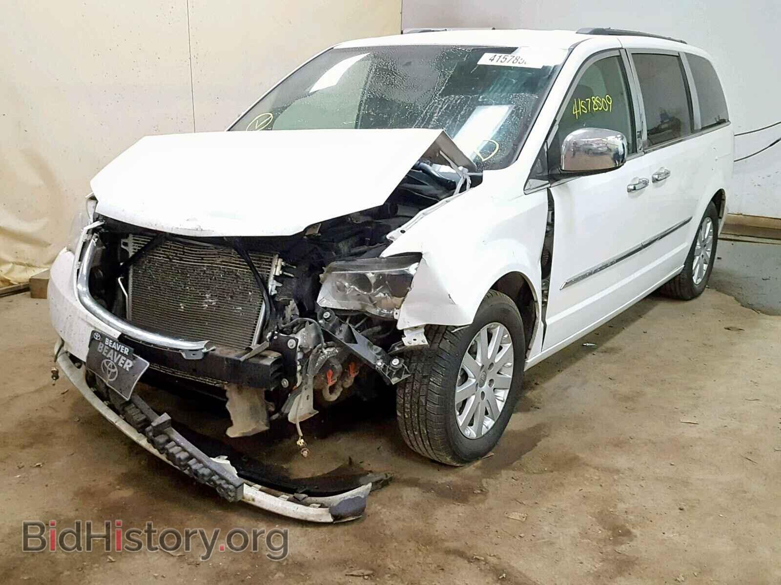 2013 CHRYSLER TOWN & COU - VIN: 2C4RC1BGXDR620459 - Фото 2