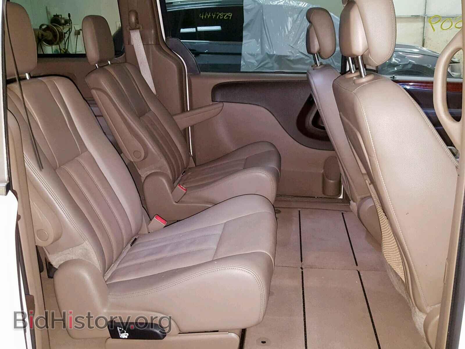 2013 CHRYSLER TOWN & COU - VIN: 2C4RC1BGXDR620459 - Фото 6