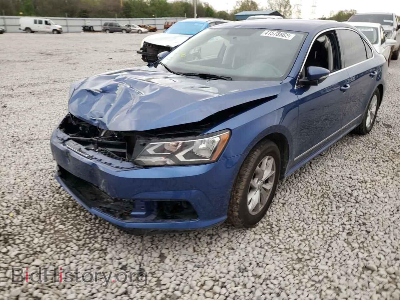 2017 VOLKSWAGEN PASSAT - VIN: 1VWAT7A35HC076849 - Фото 2