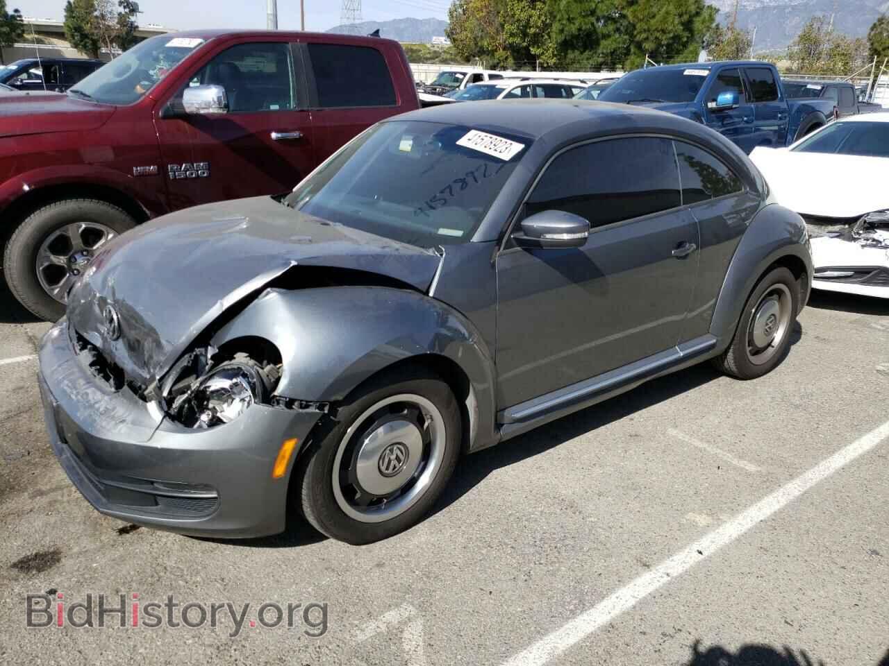Photo 3VWHP7AT1CM618393 - VOLKSWAGEN BEETLE 2012