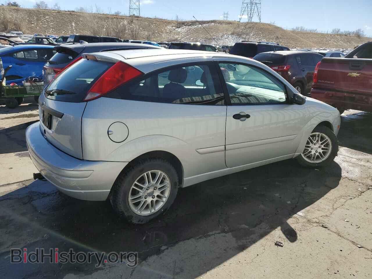2007 FORD FOCUS - VIN: 1FAFP31N87W207122 - Фото 3