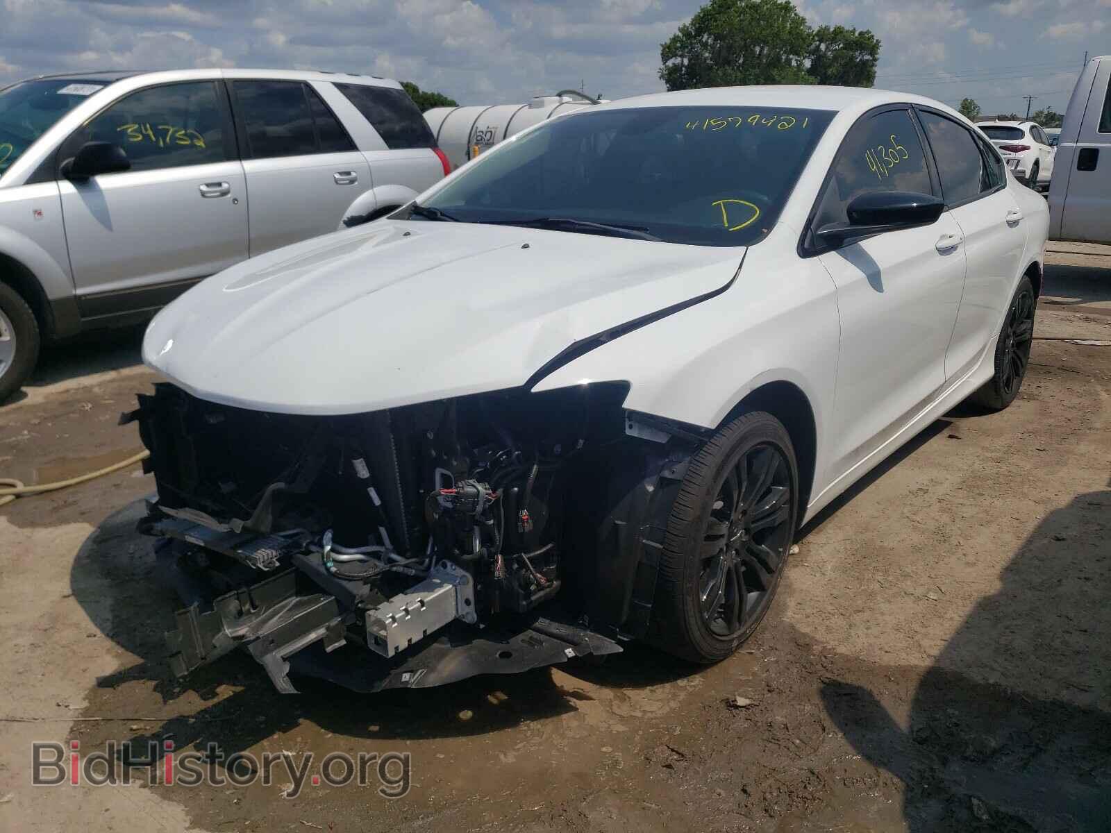 2017 CHRYSLER 200 - VIN: 1C3CCCFB9HN500210 - Фото 2