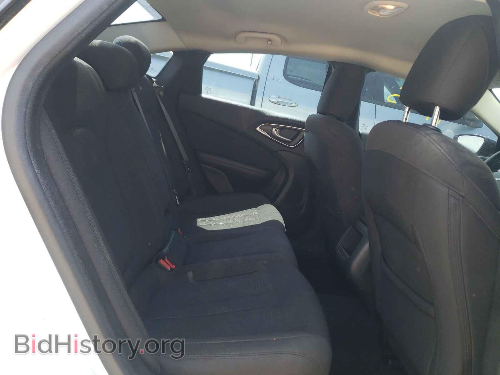 2017 CHRYSLER 200 - VIN: 1C3CCCFB9HN500210 - Фото 6