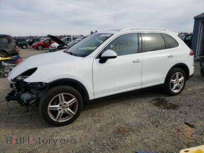 2016 Porsche CAYENNE, white — VIN WP1AA2A20GLA10807, Copart