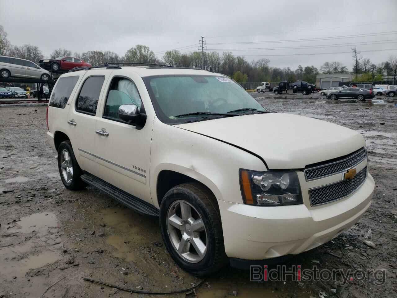 Photo 1GNSKCE05ER135952 - CHEVROLET TAHOE 2014