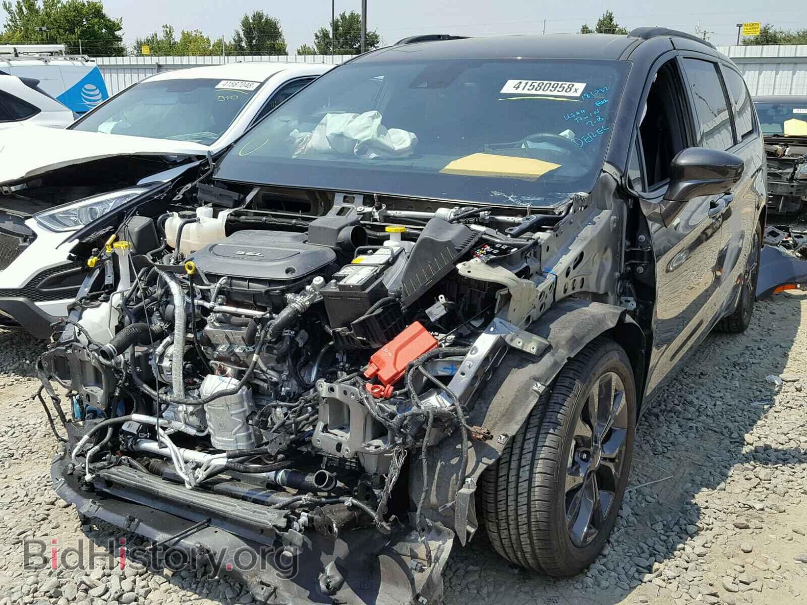 2018 CHRYSLER PACIFICA T - VIN: 2C4RC1EG6JR182515 - Photo 2