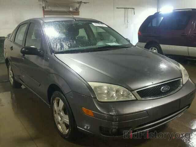 Photo 1FAFP34N35W152183 - FORD FOCUS 2005