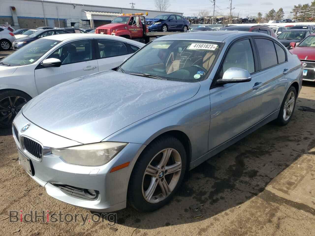 Photo WBA3B5C53DF590982 - BMW 3 SERIES 2013