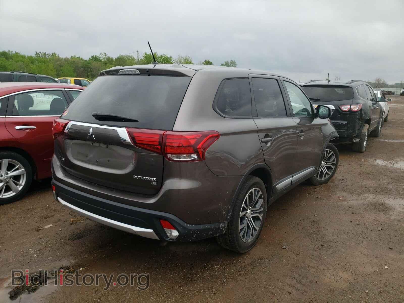 2016 MITSUBISHI OUTLANDER - VIN: JA4AD3A35GZ010798 - Фото 4