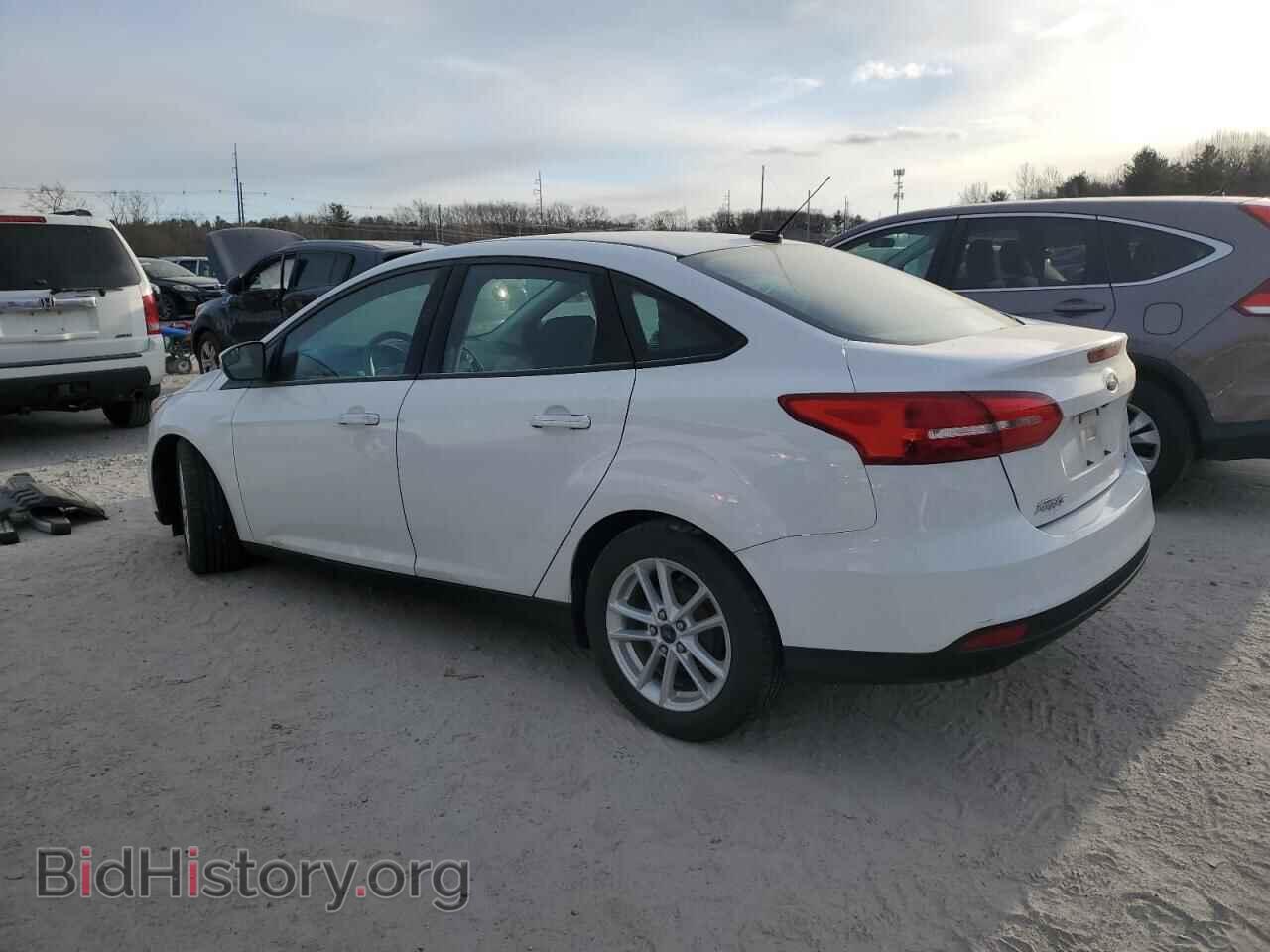 2016 FORD FOCUS - VIN: 1FADP3F24GL215077 - Фото 2