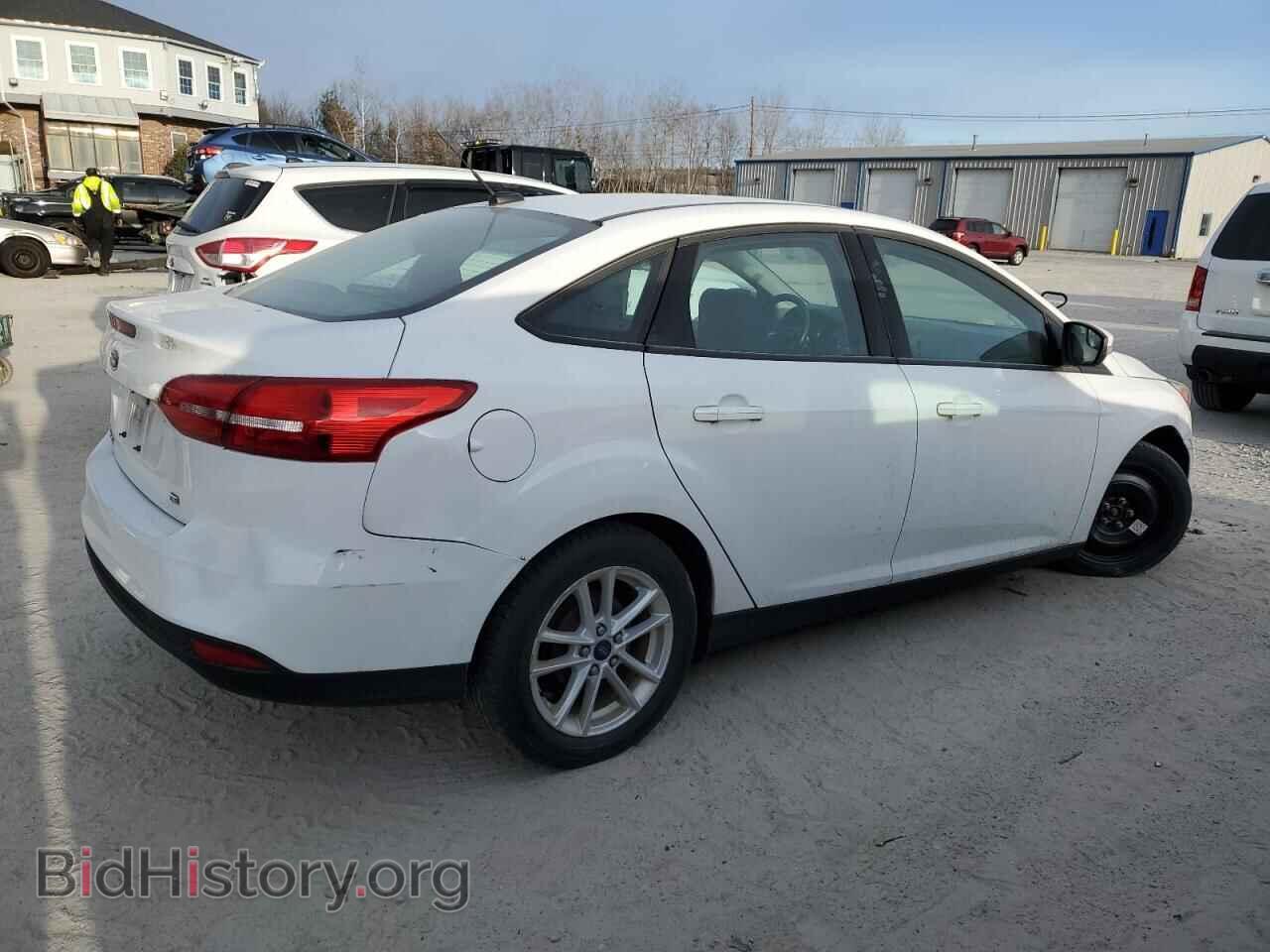 2016 FORD FOCUS - VIN: 1FADP3F24GL215077 - Фото 3