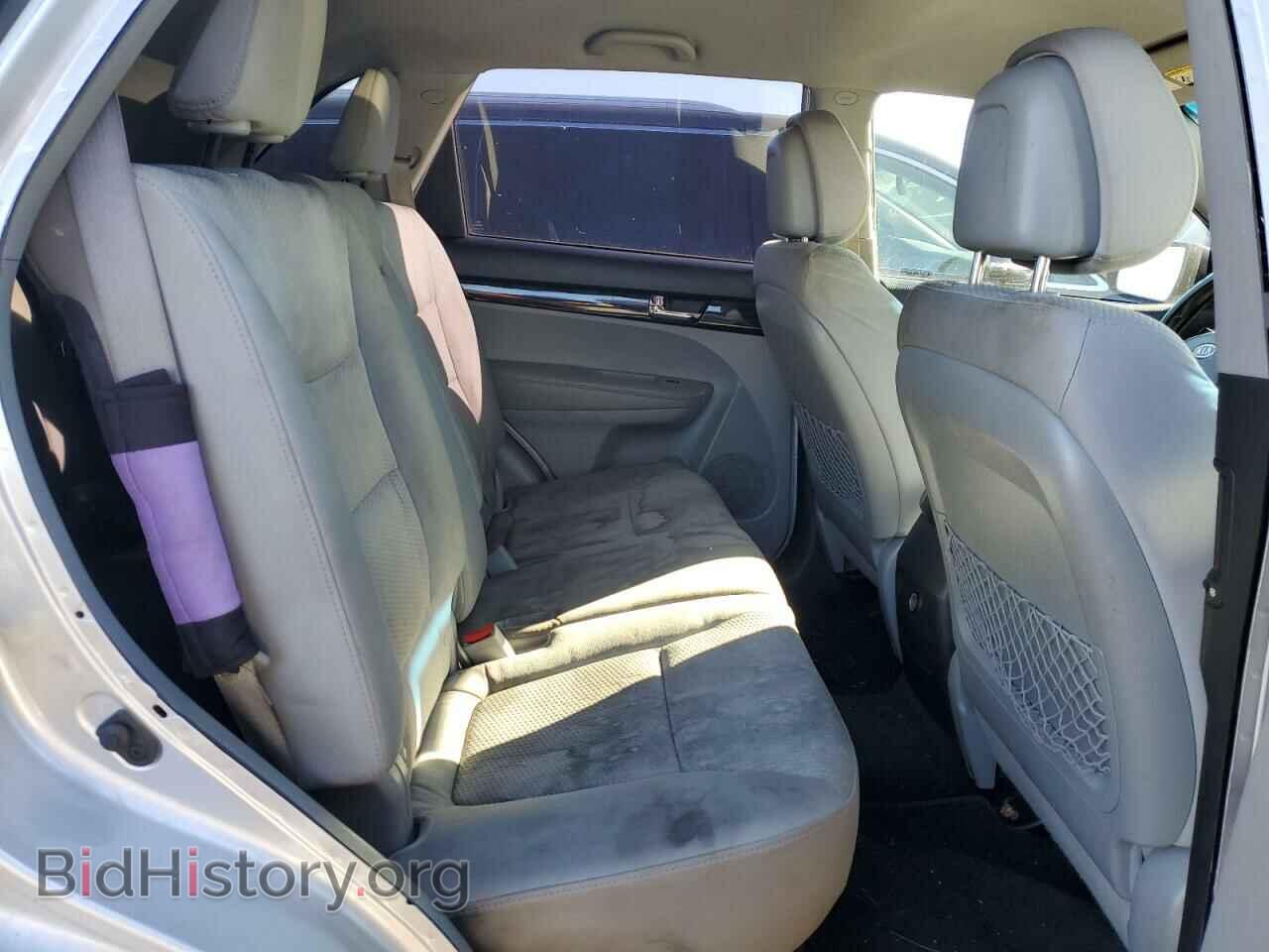 2011 KIA SORENTO - VIN: 5XYKTDA25BG123734 - Фото 10