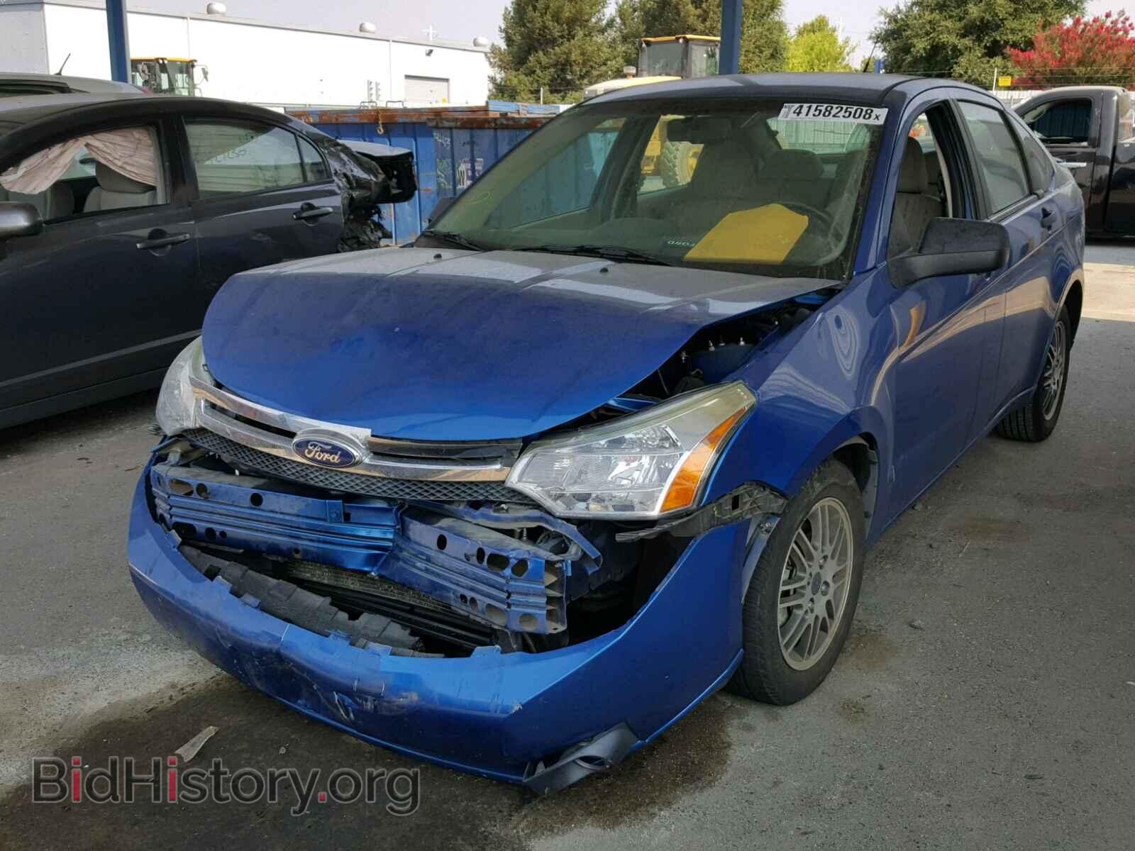 2011 FORD FOCUS - VIN: 1FAHP3FN2BW197973 - Фото 2