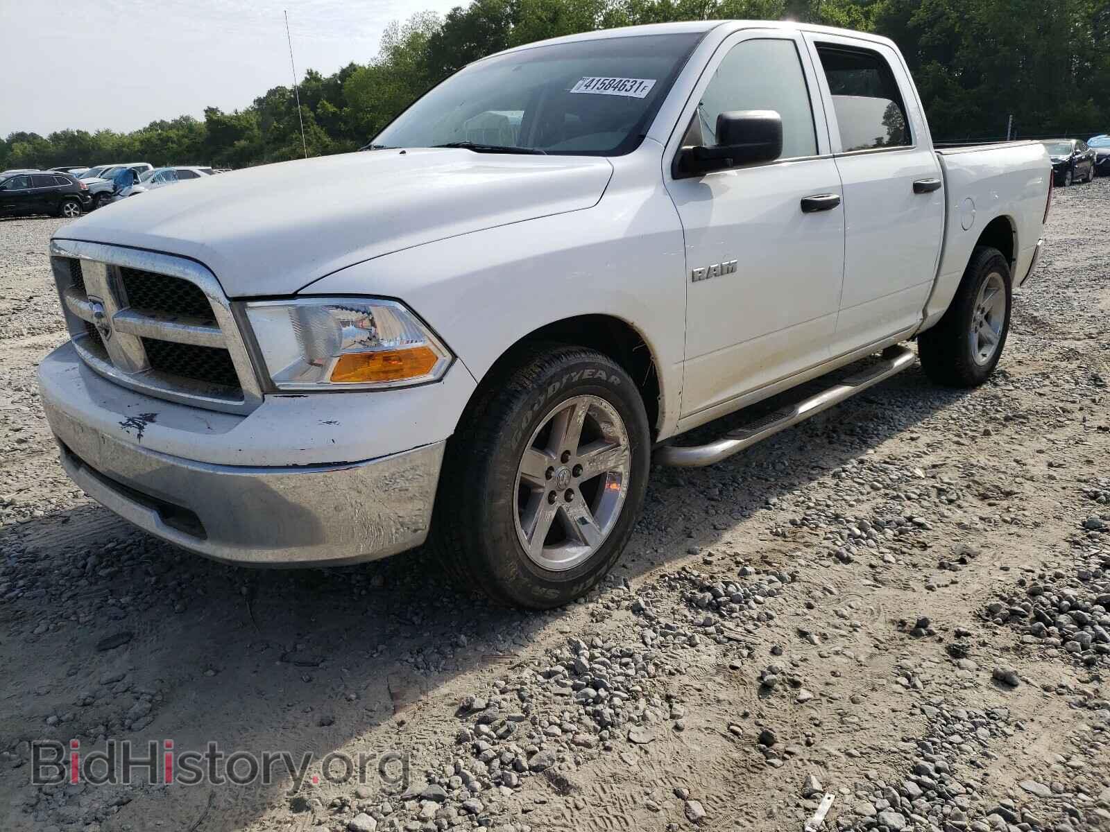 2010 DODGE RAM 1500 - VIN: 1D7RV1CPXAS199397 - Фото 2