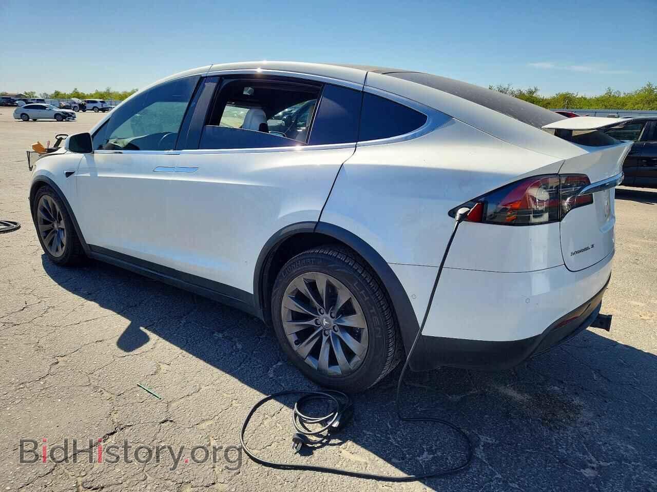 2017 TESLA MODEL X - VIN: 5YJXCBE28HF061203 - Фото 2