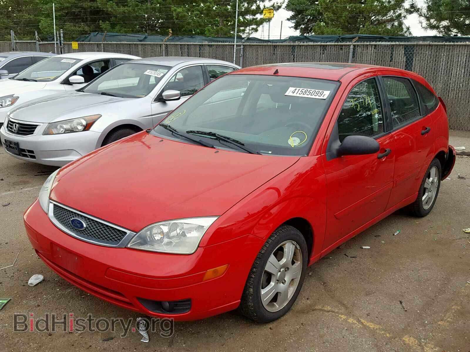 2005 FORD FOCUS - VIN: 3FAHP37N95R134858 - Фото 2
