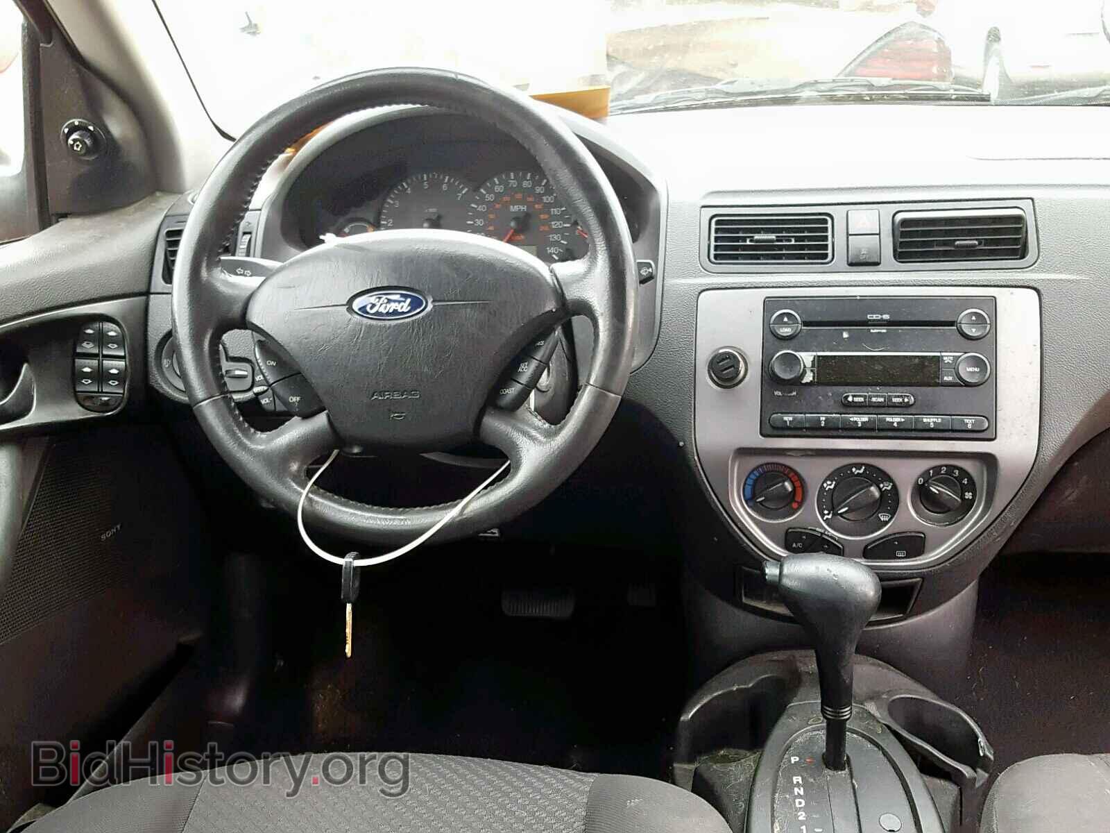 2005 FORD FOCUS - VIN: 3FAHP37N95R134858 - Фото 9