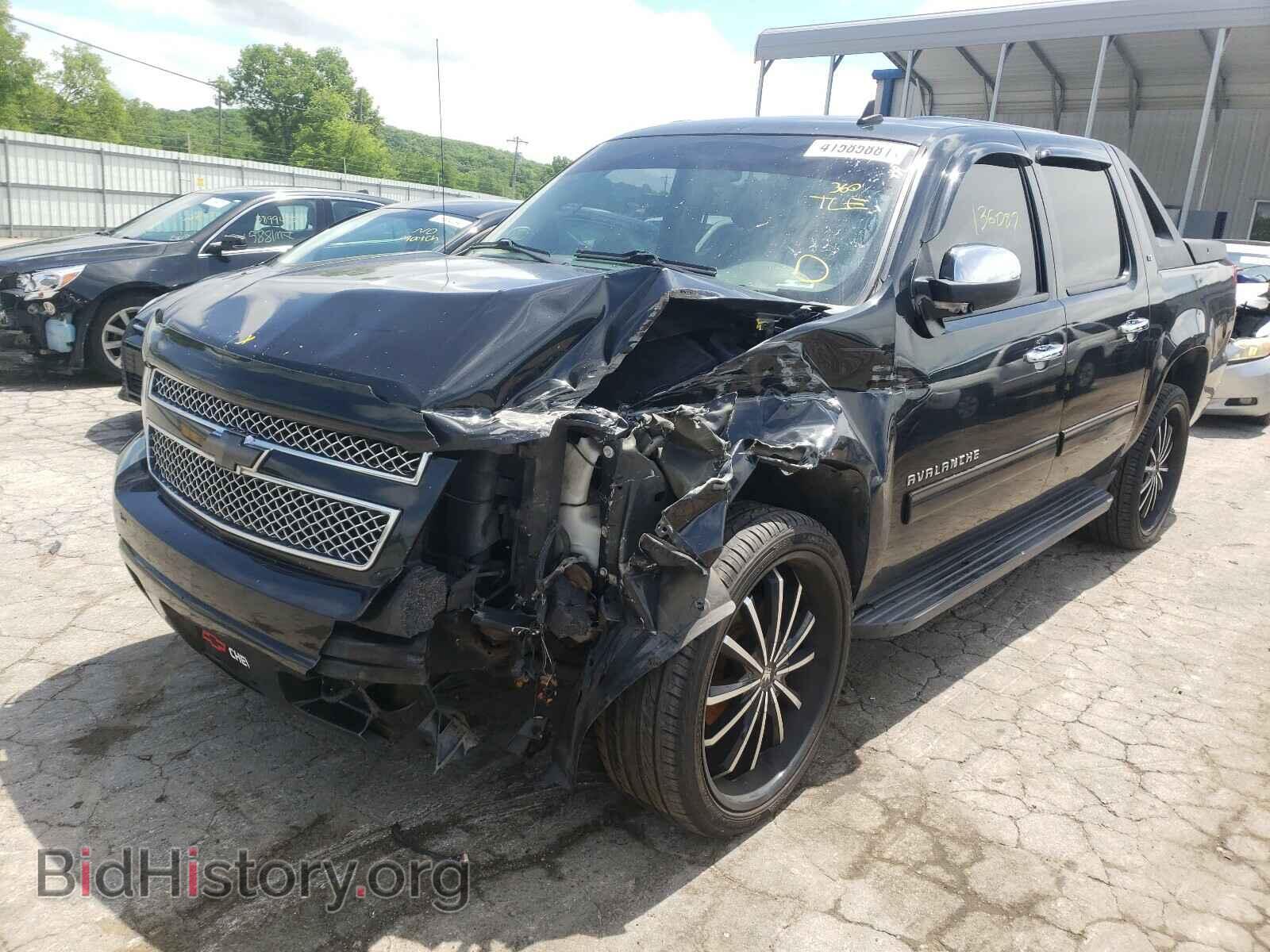 2010 CHEVROLET AVALANCHE - VIN: 3GNVKFE00AG135737 - Фото 2