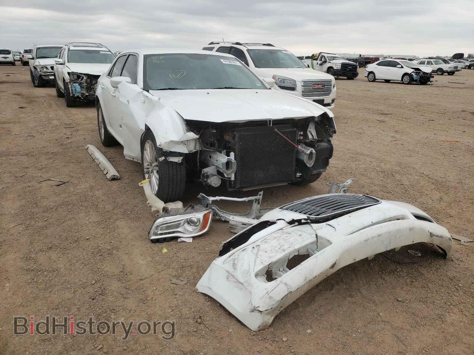 2014 CHRYSLER 300 - VIN: 2C3CCARG5EH355800 - Фото 9