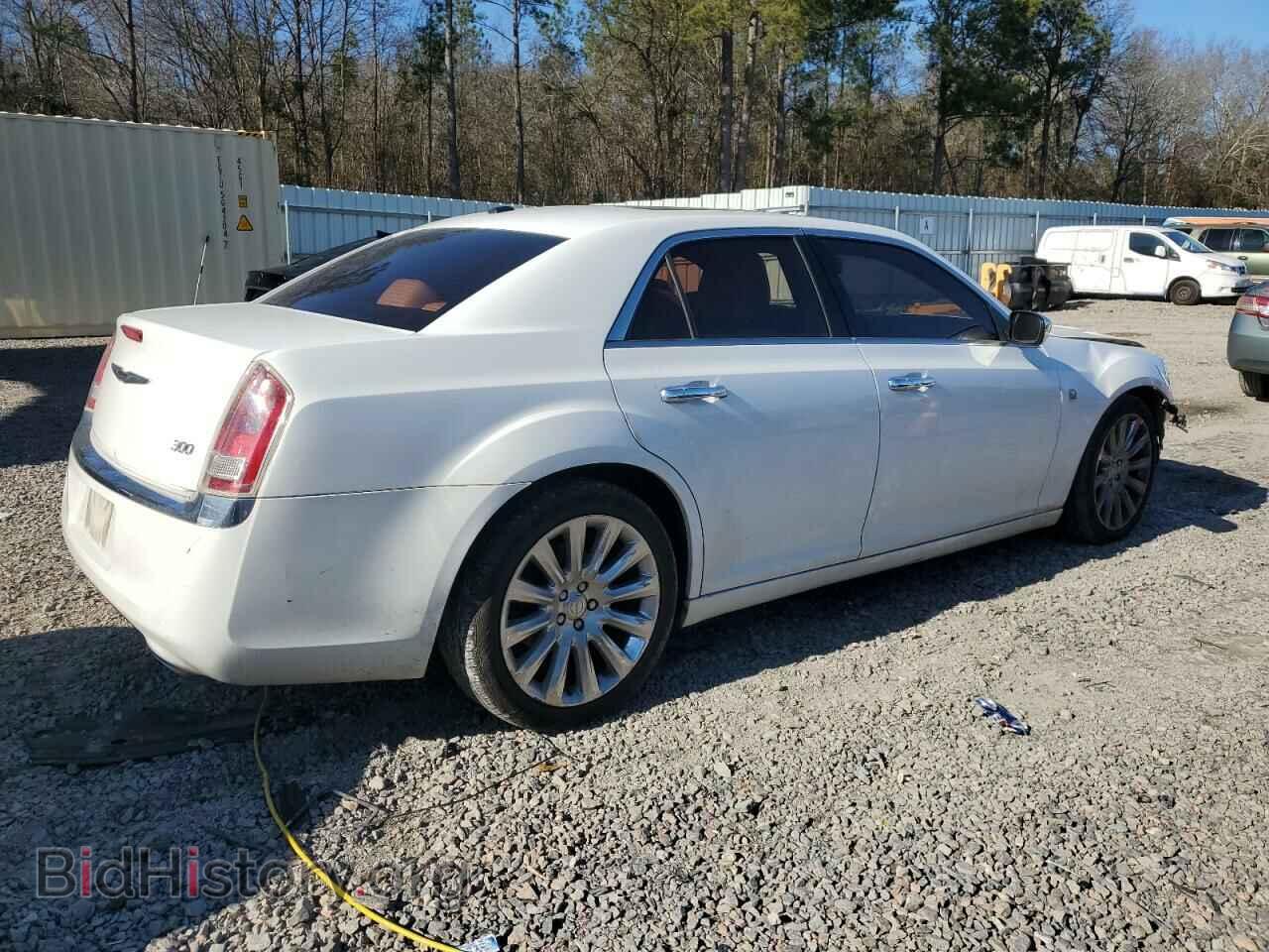 2013 CHRYSLER 300 - VIN: 2C3CCAAG3DH741027 - Фото 3