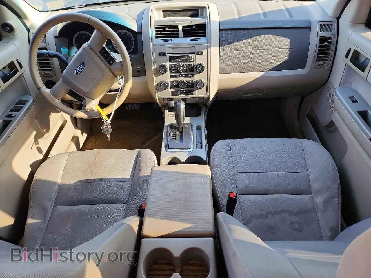 2011 FORD ESCAPE - VIN: 1FMCU0D76BKB01653 - Фото 8