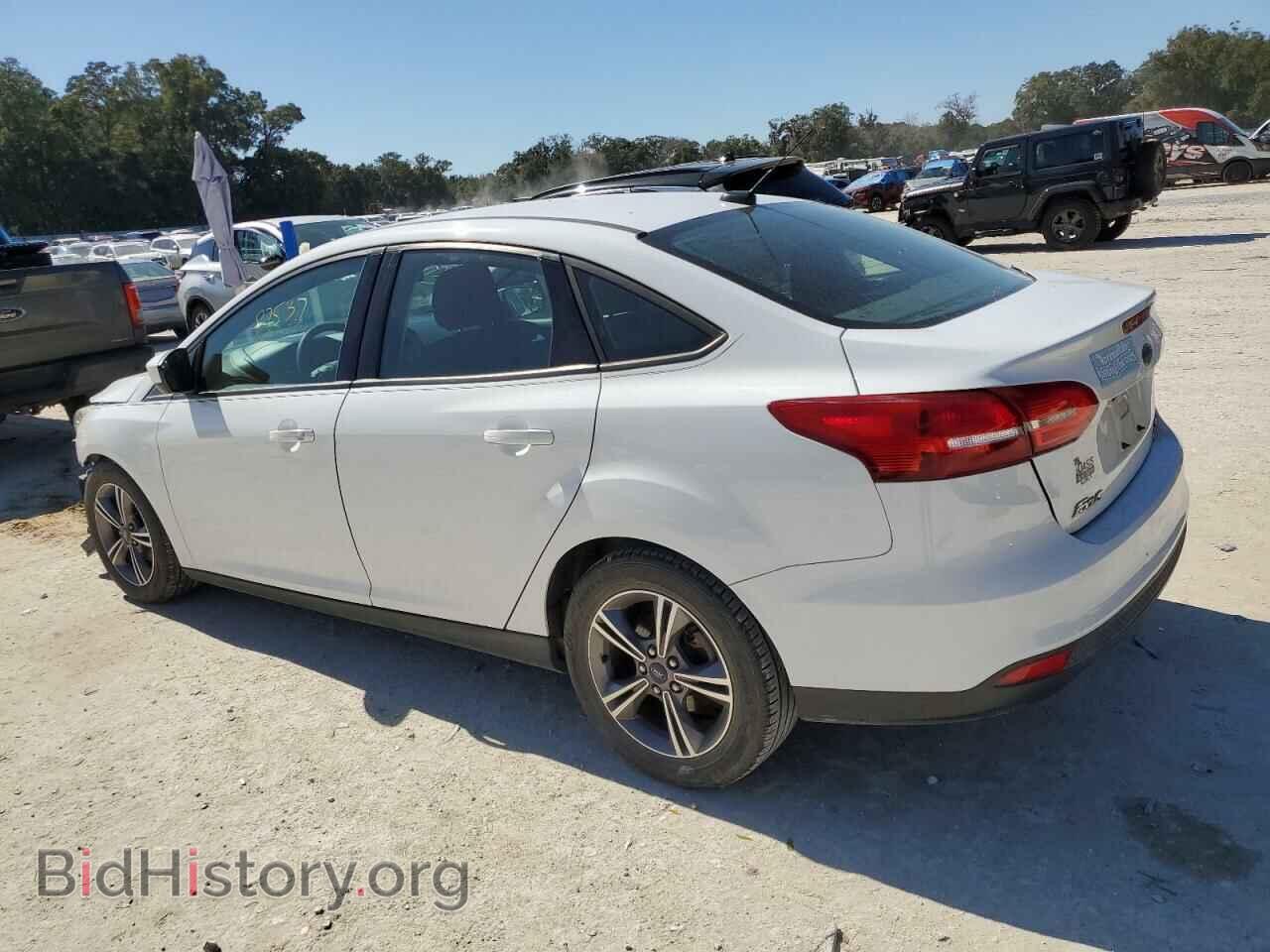 2018 FORD FOCUS - VIN: 1FADP3FE2JL256454 - Фото 2