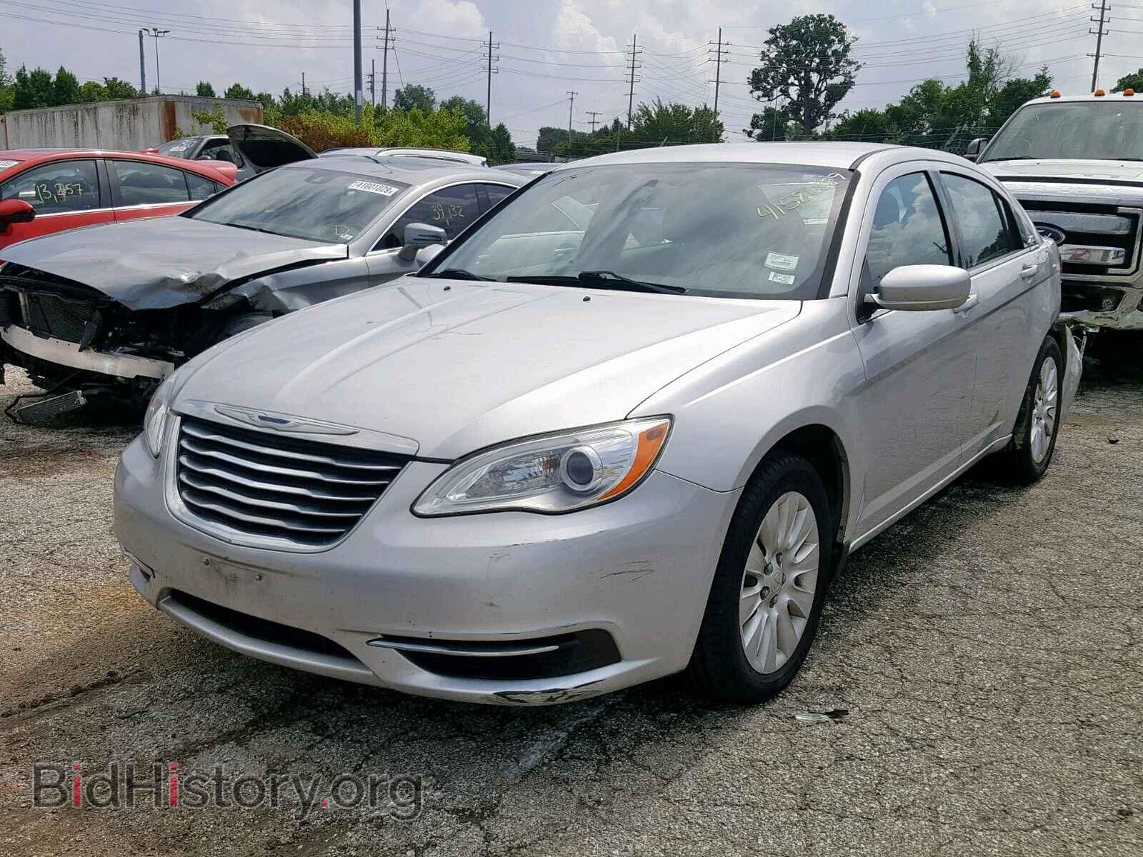 2012 CHRYSLER 200 - VIN: 1C3CCBAB6CN318944 - Фото 2