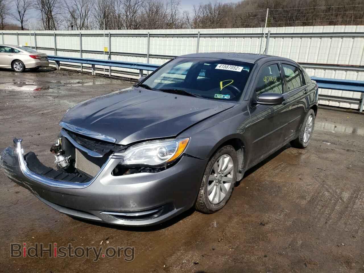 2013 CHRYSLER 200 - VIN: 1C3CCBBG6DN703822 - Фото 2