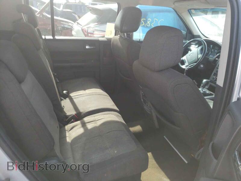 2010 Ford FLEX (VIN 2FMGK5BC8ABA38990) — photo 6 of 10