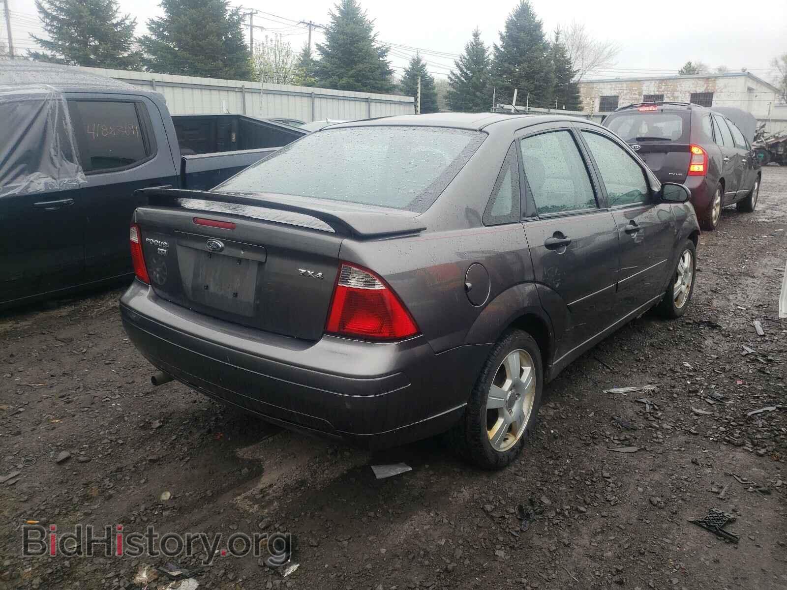 2006 FORD FOCUS - VIN: 1FAFP34N26W132945 - Фото 4