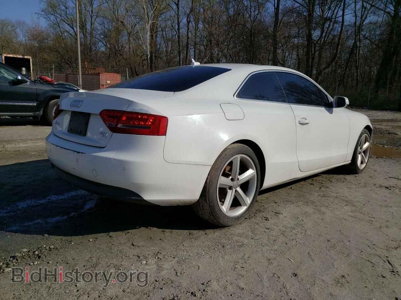 2010 AUDI A5 - VIN: WAULFAFRXAA041929 - Фото 4