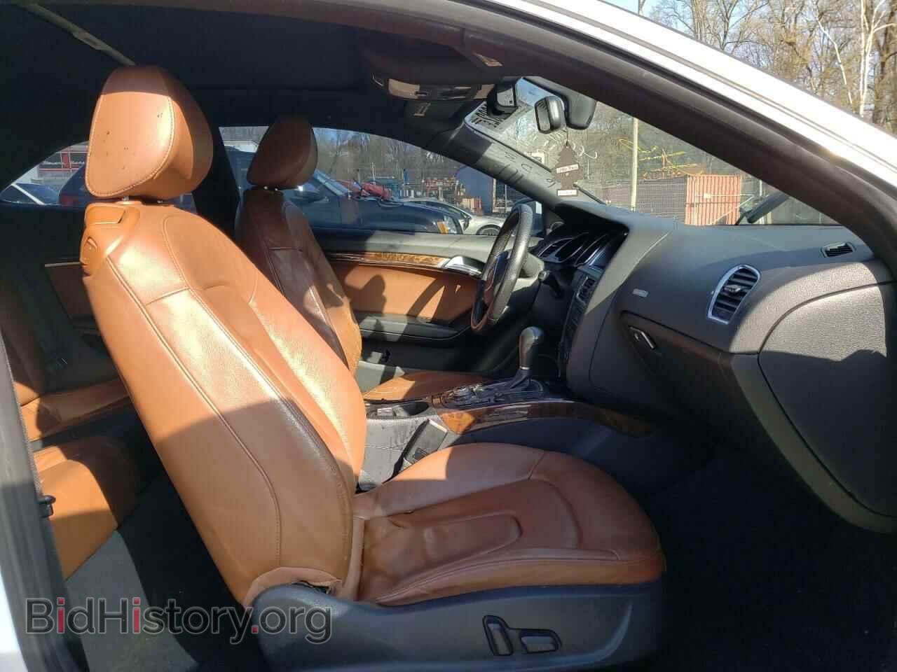 2010 AUDI A5 - VIN: WAULFAFRXAA041929 - Фото 5