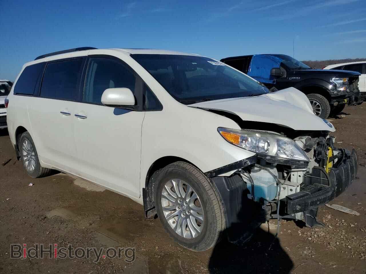 2017 TOYOTA All Models - VIN: 5TDYZ3DC0HS869110 - Фото 4