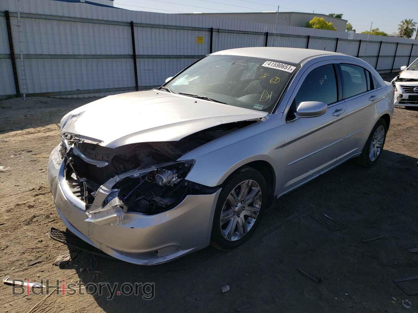 2012 CHRYSLER 200 - VIN: 1C3CCBAB2CN317502 - Фото 2