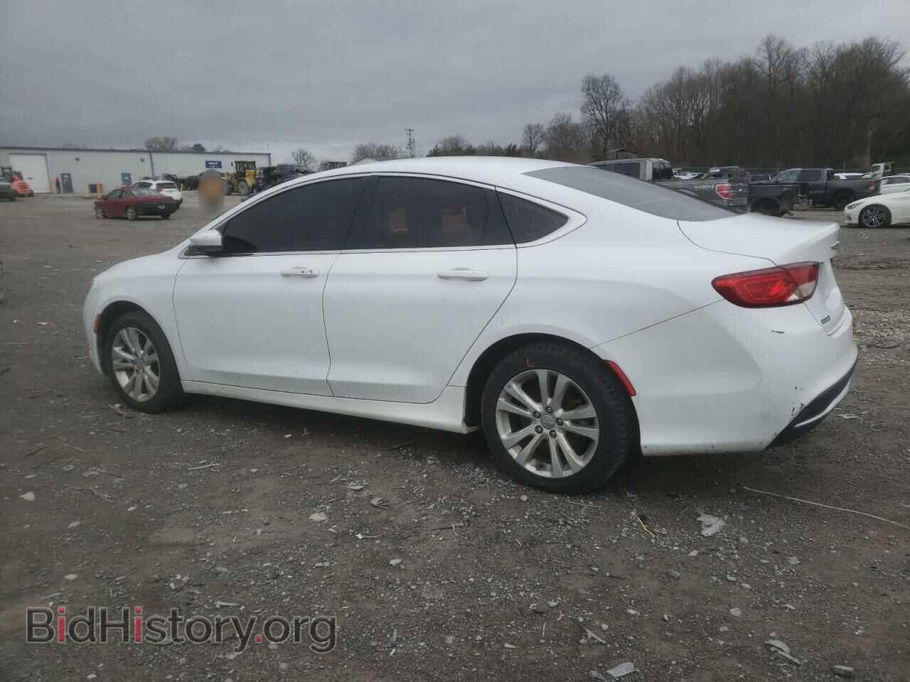 2016 CHRYSLER 200 - VIN: 1C3CCCAB1GN101832 - Фото 2