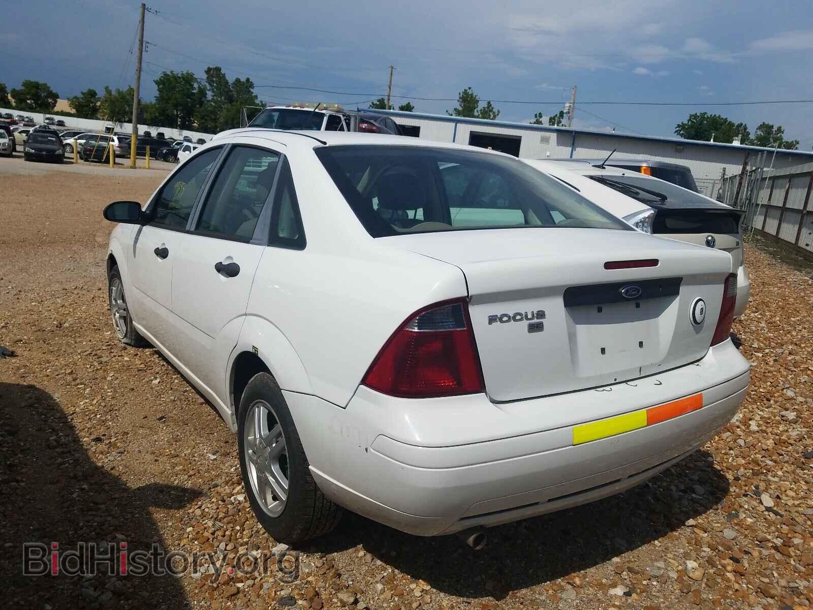 2007 FORD FOCUS - VIN: 1FAHP34N67W331006 - Фото 3