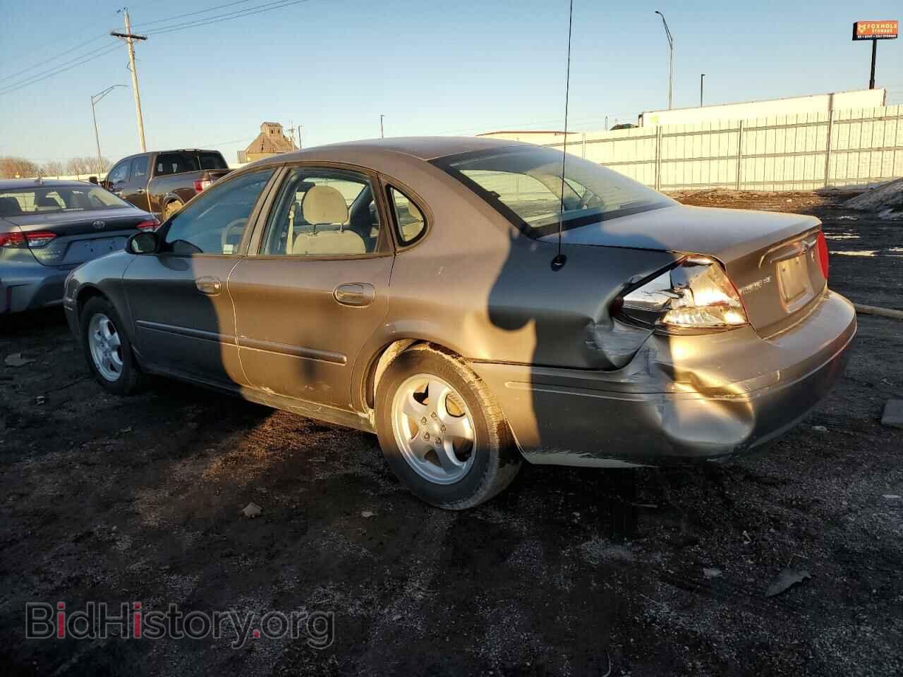2006 FORD TAURUS - VIN: 1FAFP53U36A150842 - Фото 2