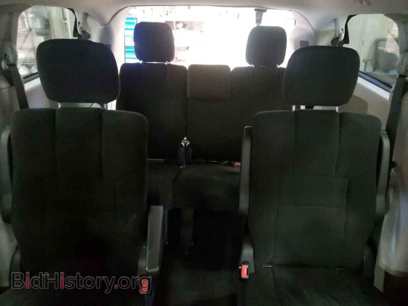 2011 Chrysler MINIVAN (VIN 2A4RR5DG6BR677395) — photo 10 of 13