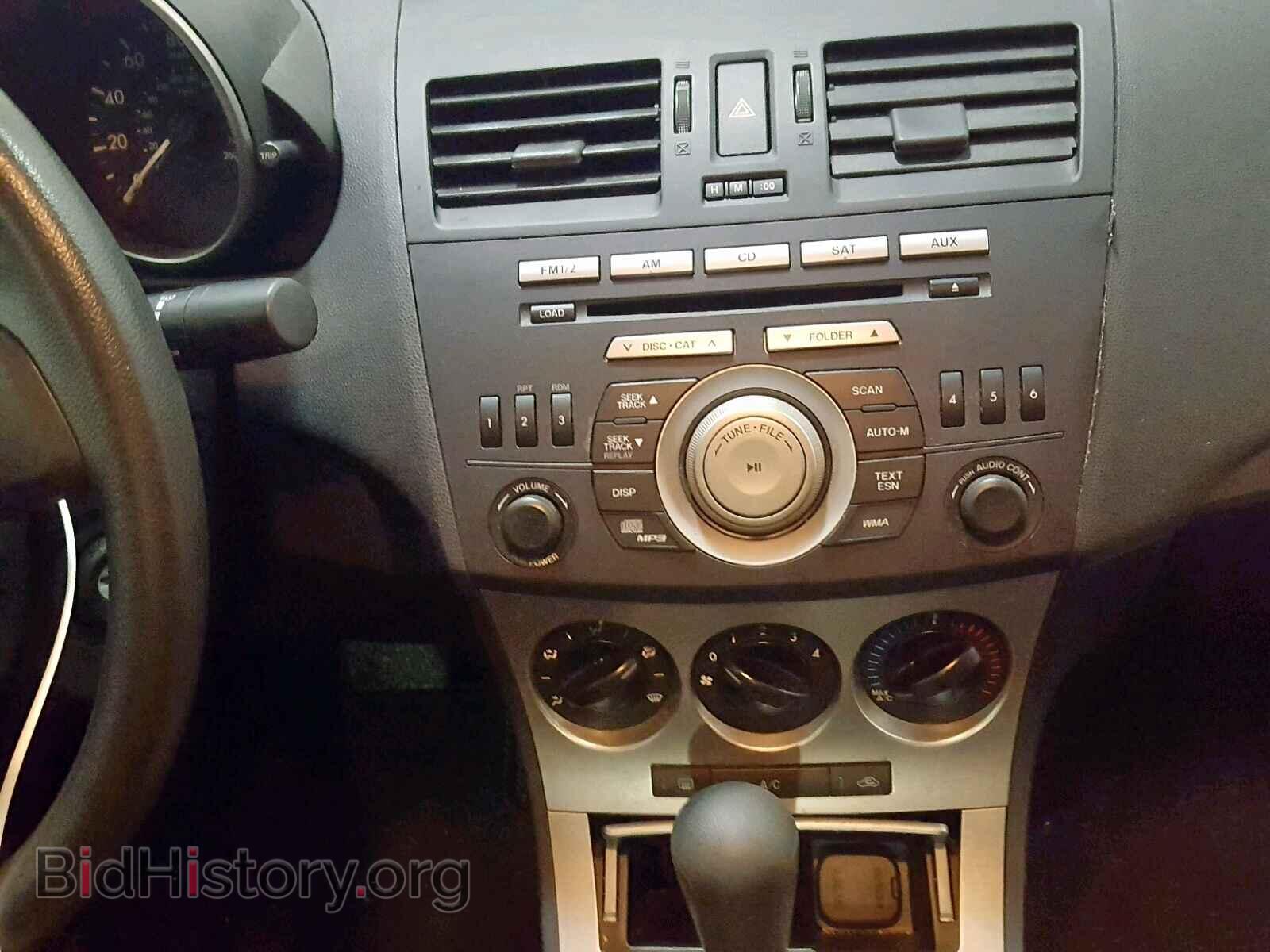 2011 MAZDA 3 - VIN: JM1BL1UG3B1496518 - Фото 9