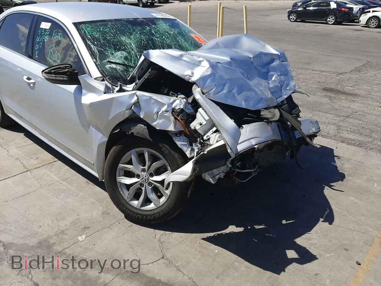 2017 VOLKSWAGEN PASSAT - VIN: 1VWAT7A3XHC071758 - Фото 9
