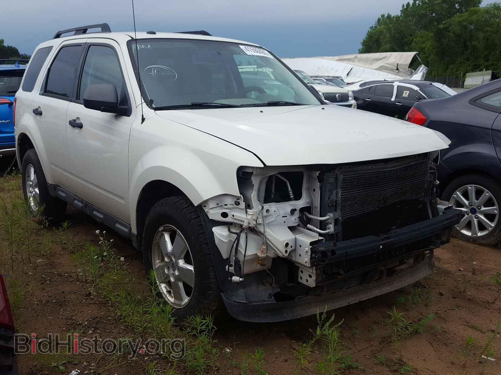 Фотография 1FMCU0DG4BKA22157 - FORD ESCAPE 2011