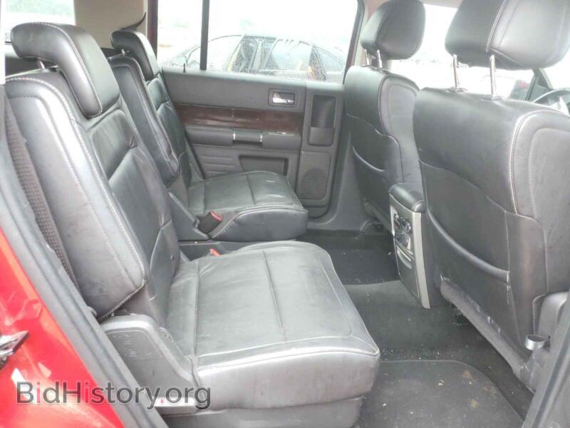 2011 Ford FLEX (VIN 2FMGK5CC8BBD16674) — фото 6 из 10