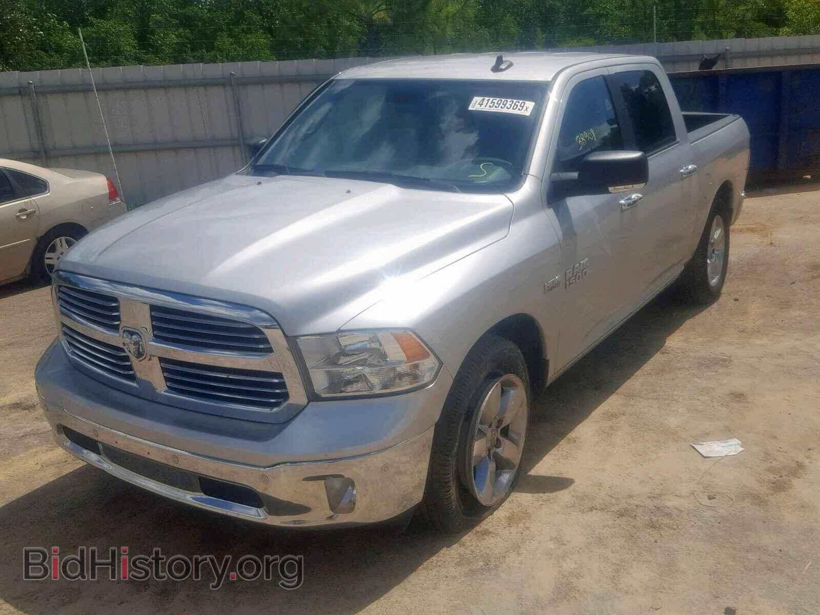2017 RAM 1500 SLT - VIN: 3C6RR6LT2HG734451 - Фото 2