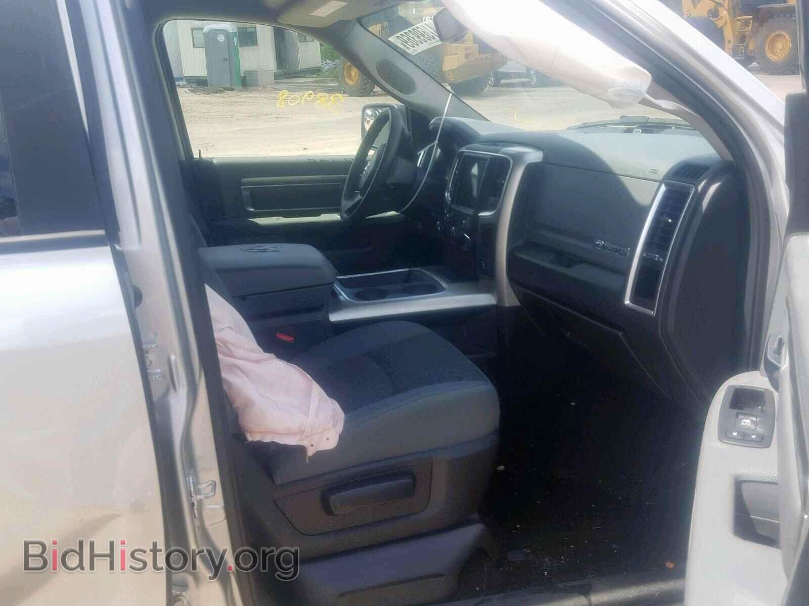2017 RAM 1500 SLT - VIN: 3C6RR6LT2HG734451 - Фото 5