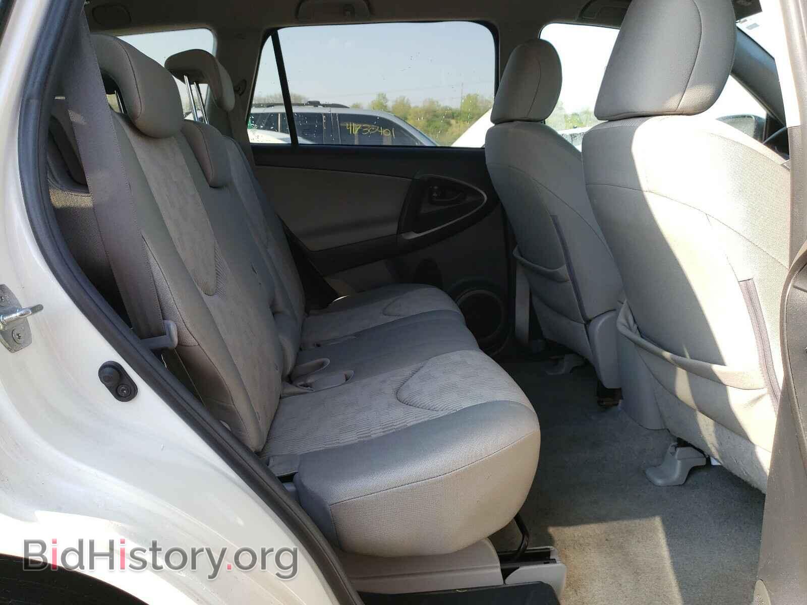 2011 TOYOTA RAV4 - VIN: 2T3BF4DV8BW110099 - Фото 6
