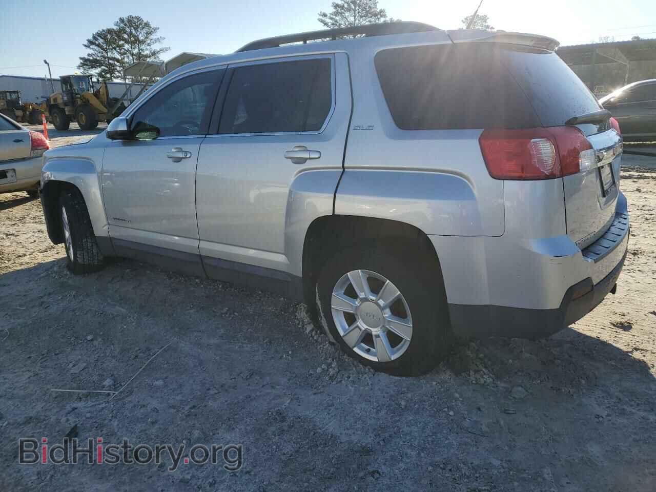 2011 GMC TERRAIN - VIN: 2CTALSEC1B6337298 - Photo 2