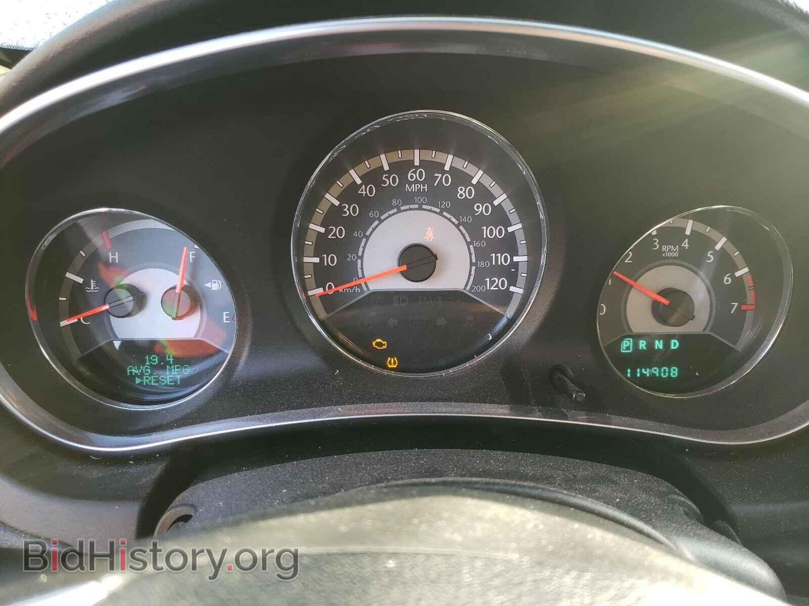 2012 CHRYSLER 200 - VIN: 1C3CCBCG5CN106304 - Фото 8
