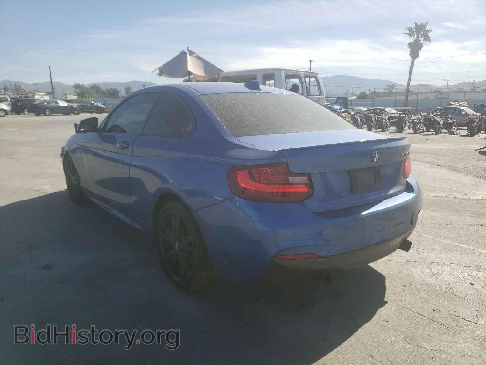 2016 BMW M2 - VIN: WBA1J7C59GV360511 - Фото 3